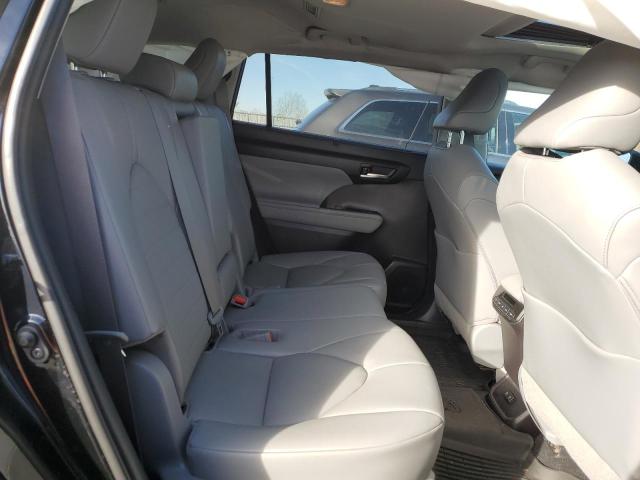 5TDGZRBH2MS070839 - 2021 TOYOTA HIGHLANDER XLE BLACK photo 10