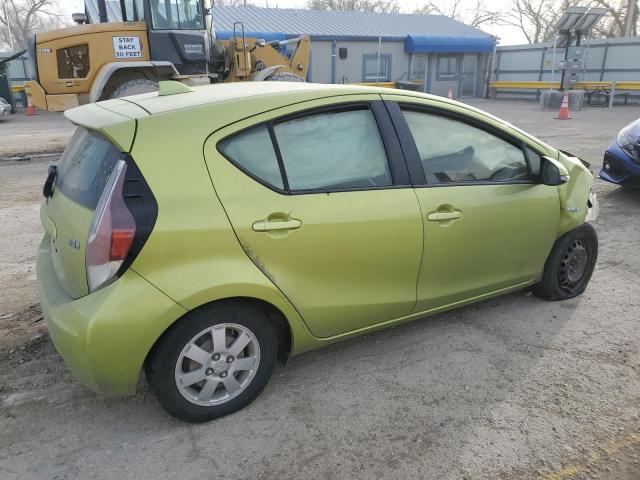 JTDKDTB33F1109710 - 2015 TOYOTA PRIUS C GREEN photo 3