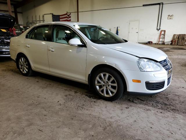 3VWRZ7AJ5AM037909 - 2010 VOLKSWAGEN JETTA SE WHITE photo 4