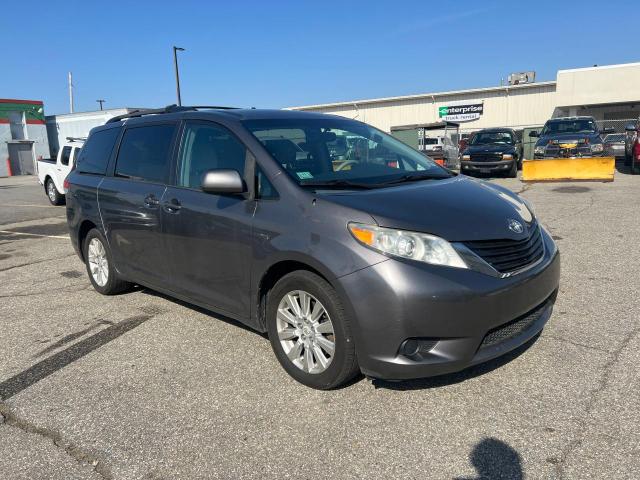 2011 TOYOTA SIENNA LE, 