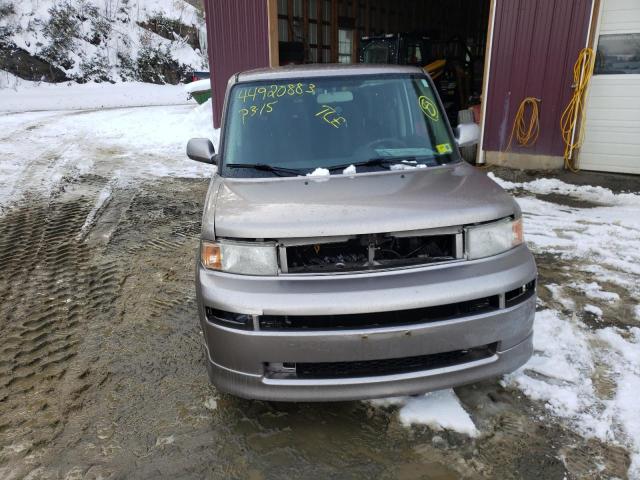 JTLKT334450207521 - 2005 TOYOTA SCION XB 灰色 照片 5