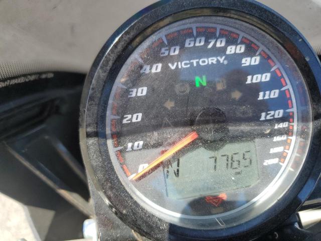 5VPFTB002H3003135 - 2017 VICTORY MOTORCYCLES OCTANE შავი ფოტო 8