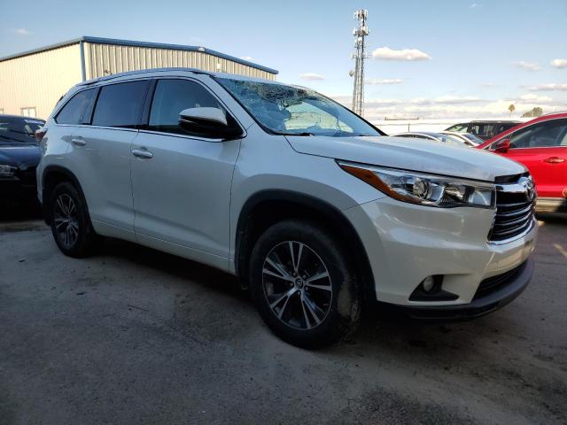 5TDJKRFH7GS326997 - 2016 TOYOTA HIGHLANDER XLE WHITE photo 4