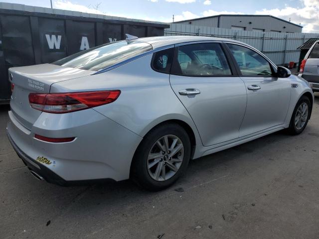 5XXGT4L34LG451485 - 2020 KIA OPTIMA LX SILVER photo 3