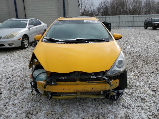 JTDKDTB39F1090063 - 2015 TOYOTA PRIUS C YELLOW photo 5