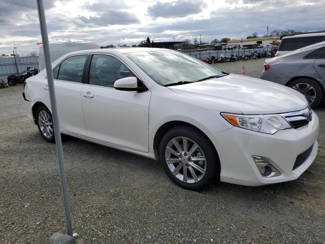 4T1BF1FKXEU444326 - 2014 TOYOTA CAMRY L WHITE photo 4