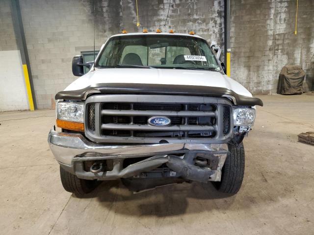 1FTSX31L11EA41255 - 2001 FORD F350 SRW SUPER DUTY WHITE photo 5