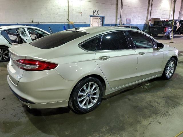 3FA6P0HD8HR396659 - 2017 FORD FUSION SE GOLD photo 3