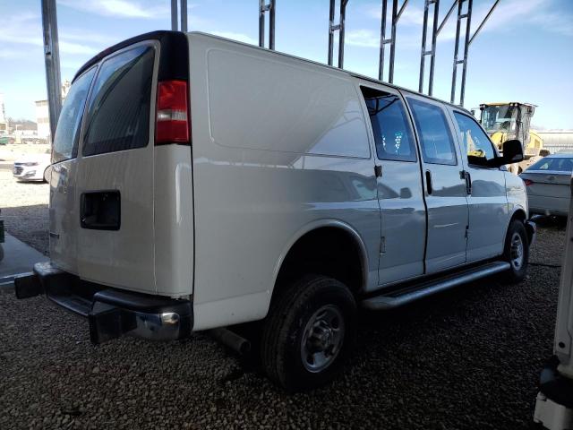 1GCWGAFP4P1125586 - 2023 CHEVROLET EXPRESS G2 WHITE photo 3