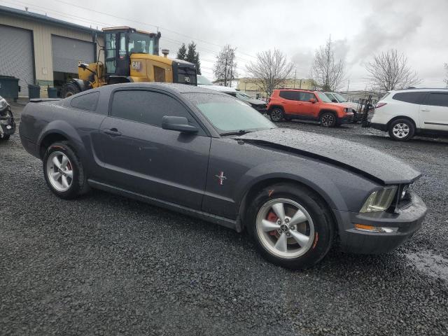 1ZVHT80N985194107 - 2008 FORD MUSTANG GRAY photo 4