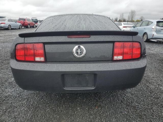 1ZVHT80N985194107 - 2008 FORD MUSTANG GRAY photo 6