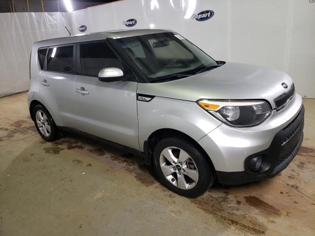 KNDJN2A20H7473904 - 2017 KIA SOUL SILVER photo 4