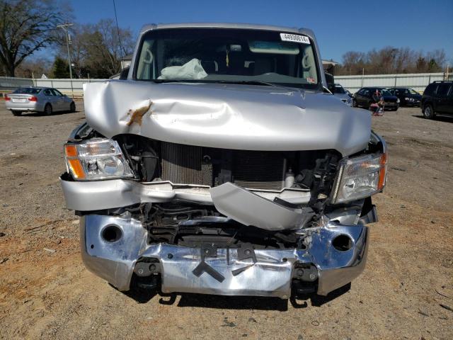 5BZAF0AA1MN850268 - 2021 NISSAN NV 3500 SILVER photo 5