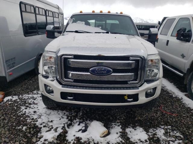 1FT8W4DT4GED12350 - 2016 FORD F450 SUPER DUTY WHITE photo 5