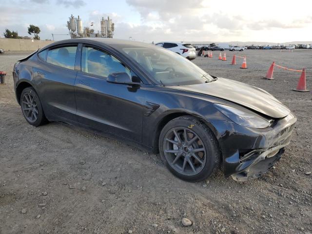 5YJ3E1EB4NF349315 - 2022 TESLA MODEL 3 Qara foto 4