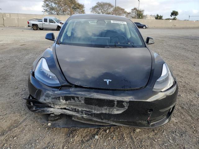 5YJ3E1EB4NF349315 - 2022 TESLA MODEL 3 Qara foto 5
