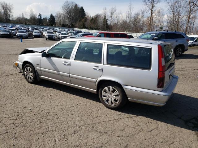 YV1LW5576W2476369 - 1998 VOLVO V70 SILVER photo 2