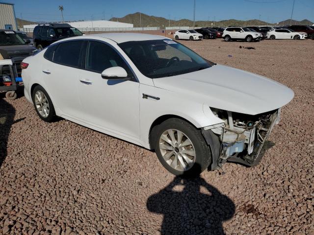 5XXGT4L37JG214549 - 2018 KIA OPTIMA LX WHITE photo 4