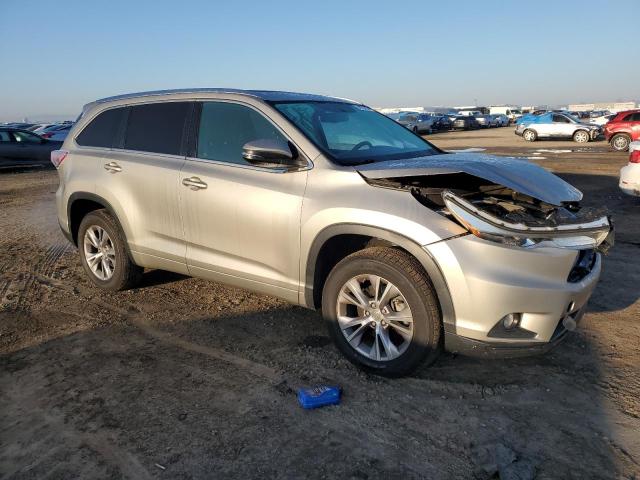 5TDKKRFH2ES006827 - 2014 TOYOTA HIGHLANDER XLE SILVER photo 4