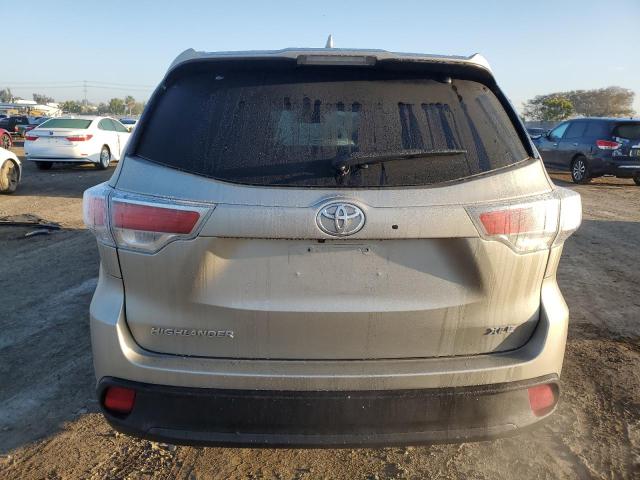 5TDKKRFH2ES006827 - 2014 TOYOTA HIGHLANDER XLE SILVER photo 6