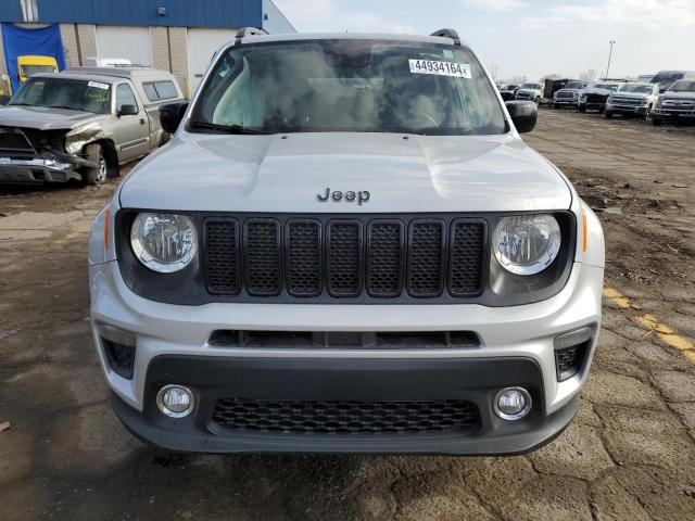 ZACNJBBB6KPK69370 - 2019 JEEP RENEGADE LATITUDE SILVER photo 5