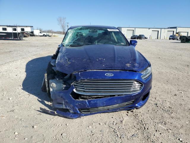 3FA6P0H70GR359324 - 2016 FORD FUSION SE BLUE photo 5