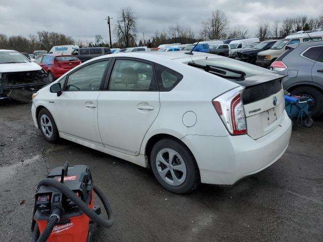 JTDKN3DU3E0362209 - 2014 TOYOTA PRIUS WHITE photo 2