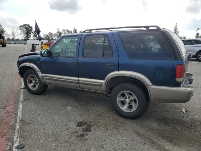 1GNCS13W5Y2170973 - 2000 CHEVROLET BLAZER BLUE photo 2