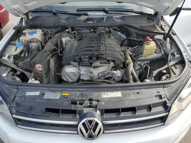 WVGEF9BP9CD007797 - 2012 VOLKSWAGEN TOUAREG V6 WHITE photo 11