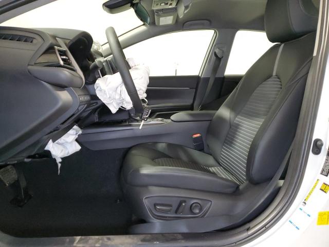 4T1G11BK1RU117801 - 2024 TOYOTA CAMRY SE NIGHT SHADE WHITE photo 7