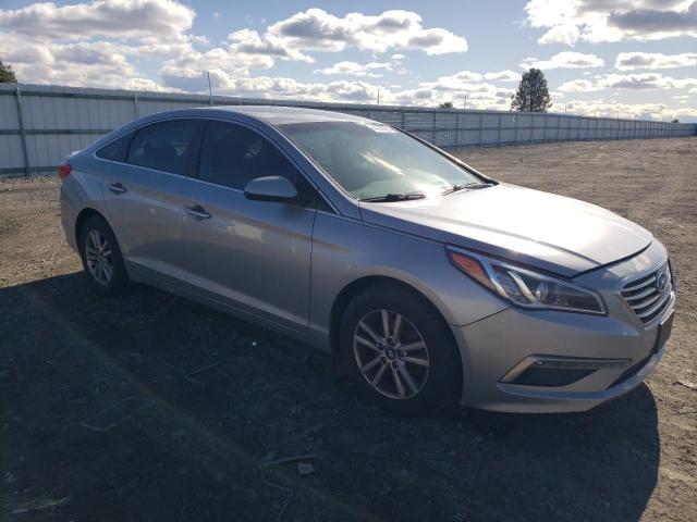 5NPE24AF9FH156320 - 2015 HYUNDAI SONATA SE SILVER photo 4