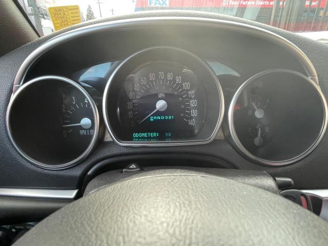 1GCES14P14B105962 - 2004 CHEVROLET SSR 红色 照片 8