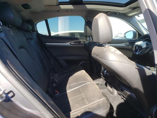 ZASFAKPN9J7B69731 - 2018 ALFA ROMEO STELVIO SPORT Grau Foto 11