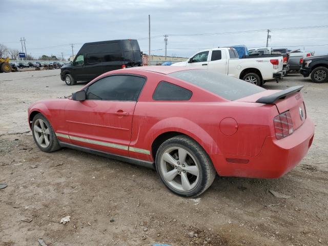 1ZVFT80N465152710 - 2006 FORD MUSTANG RED photo 2