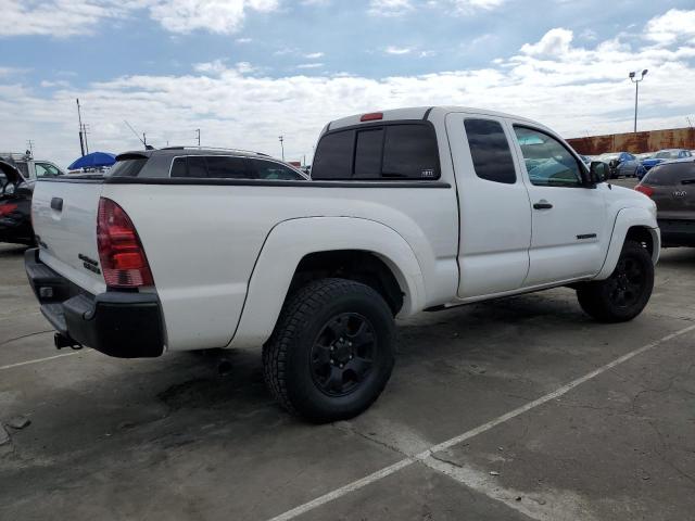 5TETU62N35Z102123 - 2005 TOYOTA TACOMA PRERUNNER ACCESS CAB WHITE photo 3