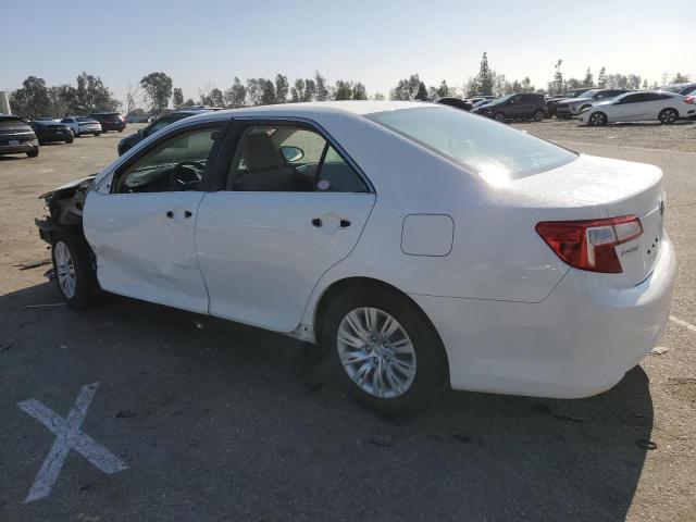 4T4BF1FK8ER404056 - 2014 TOYOTA CAMRY L WHITE photo 2