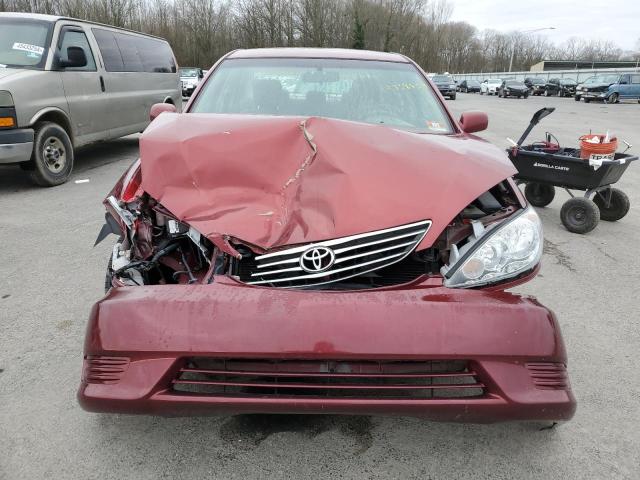 4T1BE30K05U014828 - 2005 TOYOTA CAMRY LE RED photo 5