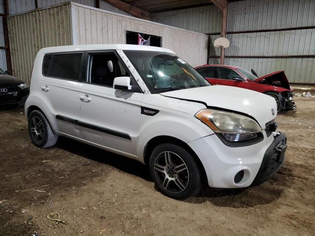 KNDJT2A50D7532332 - 2013 KIA SOUL WHITE photo 4