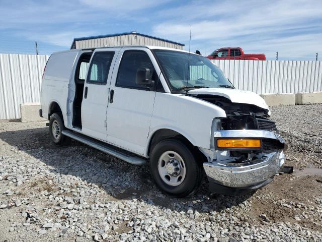 1GCWGAFP8P1186147 - 2023 CHEVROLET EXPRESS G2 WHITE photo 4