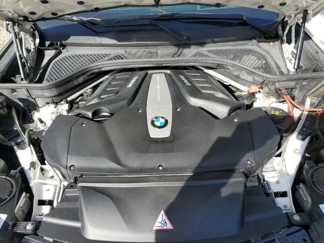 5UXKR6C57G0J80238 - 2016 BMW X5 XDRIVE50I WHITE photo 11