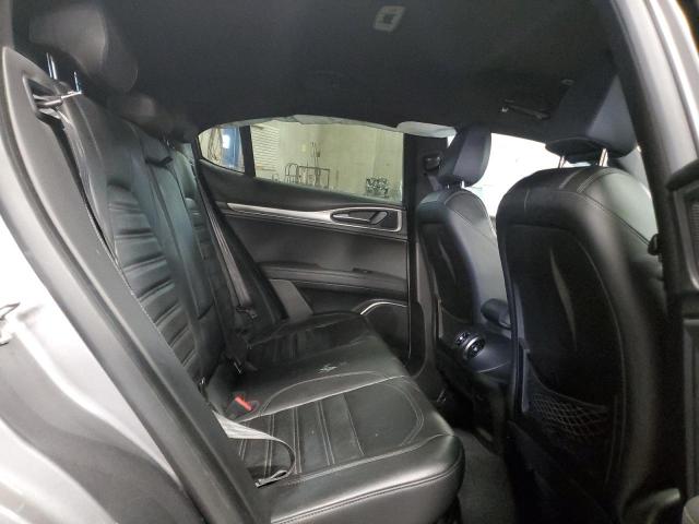 ZASFAKNN3J7B59506 - 2018 ALFA ROMEO STELVIO TI SPORT GRAY photo 11