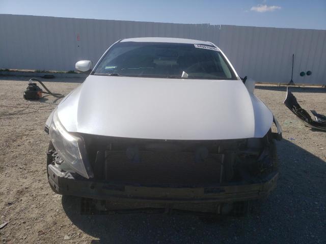 KNAGM4A75F5662641 - 2015 KIA OPTIMA LX WHITE photo 5