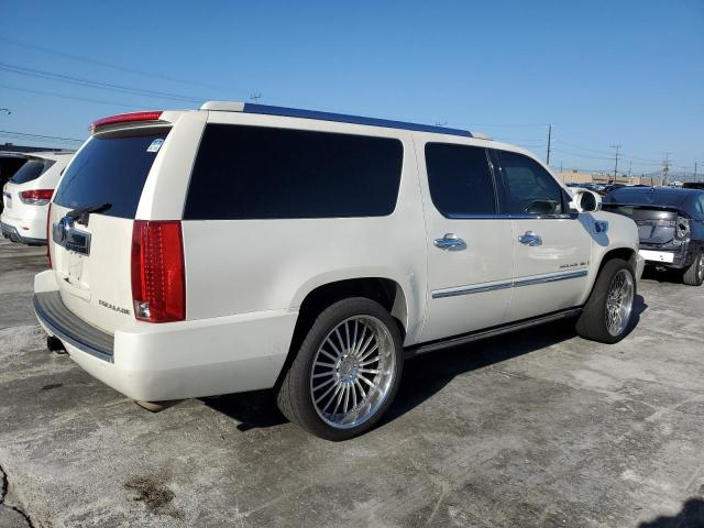 1GYFK66898R262119 - 2008 CADILLAC ESCALADE ESV WHITE photo 3