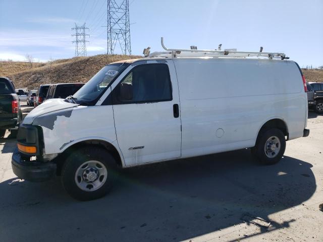 1GCGG25V451264205 - 2005 CHEVROLET EXPRESS G2 WHITE photo 1