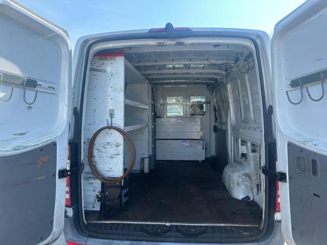 WD3PE7DC1F5954131 - 2015 MERCEDES-BENZ SPRINTER 2500 WHITE photo 5