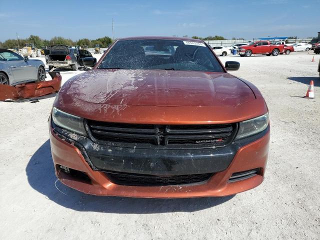 2C3CDXBG1NH178608 - 2022 DODGE CHARGER SXT ORANGE photo 5