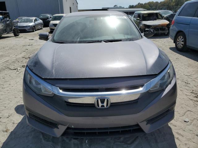 19XFC2F7XJE013252 - 2018 HONDA CIVIC EX GRAY photo 5