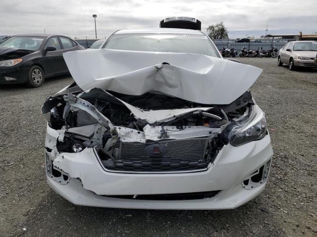 4S3GTAA64H3754172 - 2017 SUBARU IMPREZA WHITE photo 5