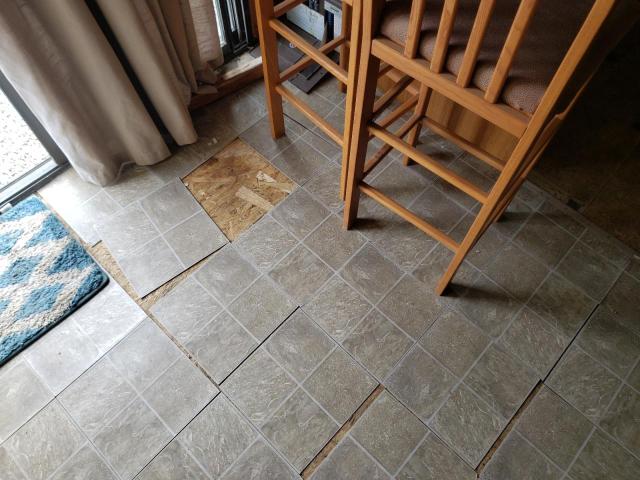 4YDT39K28A7260076 - 2010 KEYSTONE HORNET WHITE photo 7