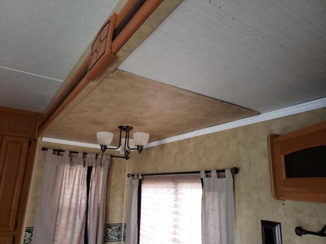 4YDT39K28A7260076 - 2010 KEYSTONE HORNET WHITE photo 8